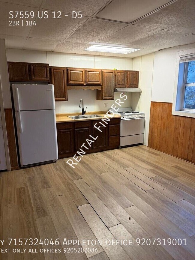 Building Photo - S7559 US-12