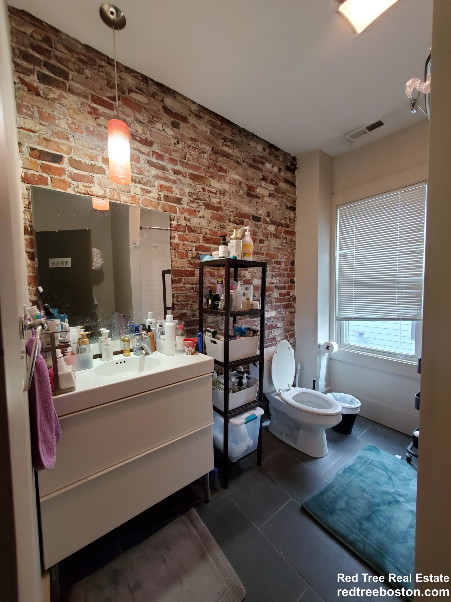 Building Photo - 21 Greylock Rd