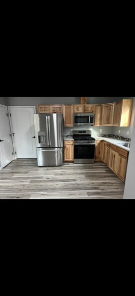 Building Photo - 7862 N Covington St