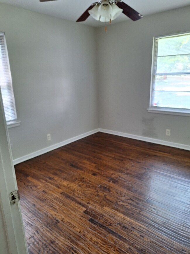 Building Photo - 508 Souder Dr