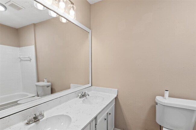 Building Photo - 4522 Mossygate Dr