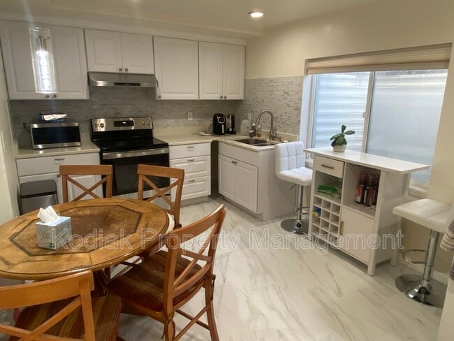 Building Photo - 5302 W Ted Wy