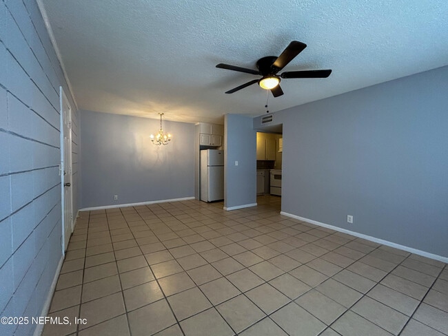 Building Photo - 1124 Woodruff Ave