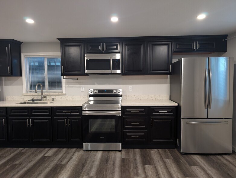 Building Photo - 34320 Chester Ct