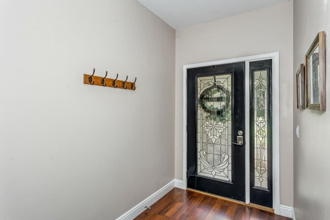 Building Photo - Four Bedroom with Outdoor Kitchen in Shalimar