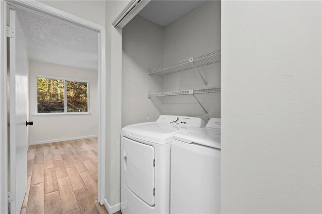 Building Photo - 579 Northridge Crossing Dr