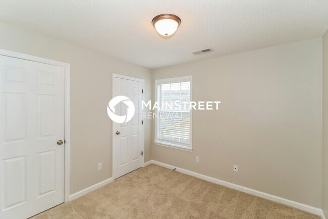 Building Photo - 3 Bedroom Pet-Friendly Home in Cordova, TN with Main Street Renewal