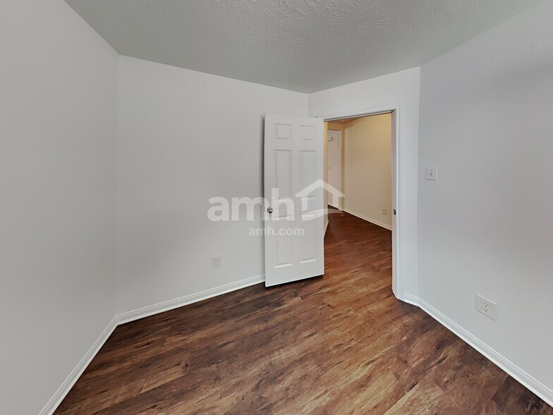 Building Photo - 6031 Brenwood Trails Ln