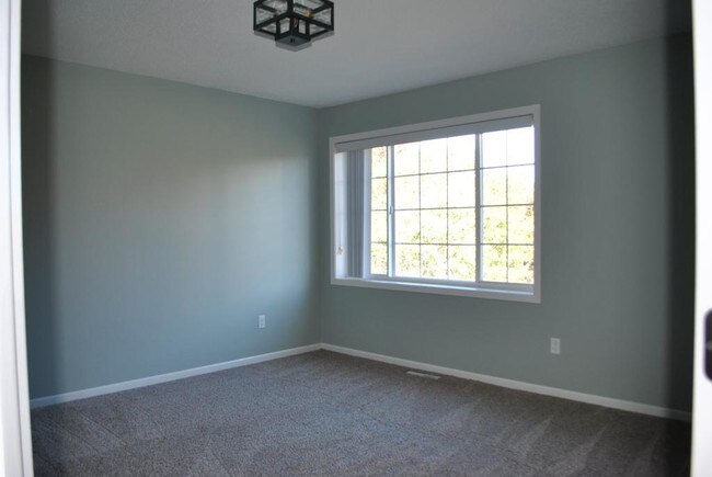 Building Photo - 9305 Turnberry Alcove