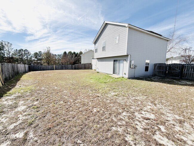 Building Photo - 5 Elders Pond Ct
