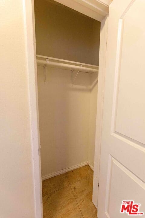 Building Photo - 947 Westmoreland Ave