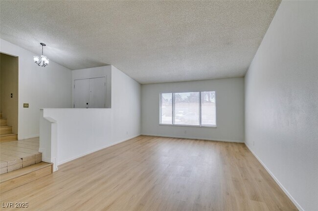 Building Photo - 5656 Maceta Ave