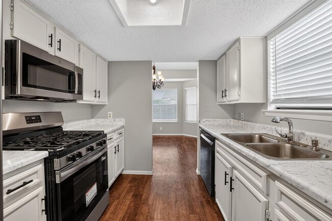 Building Photo - 1509 Taron Dr
