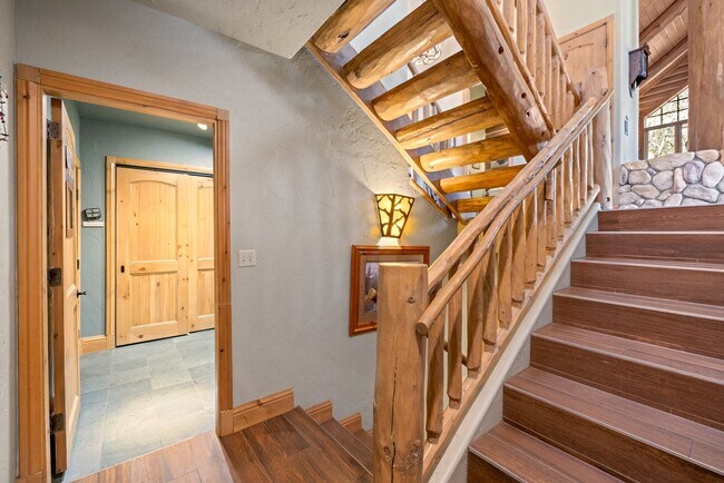 Building Photo - New to the market!  Log home in Frisco!  L...