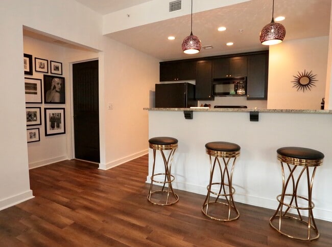 Kitchen Island - 955 Registry Blvd