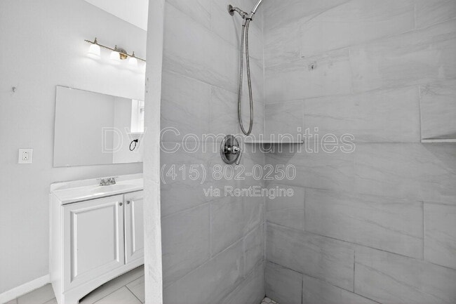 Building Photo - 3916 2nd St