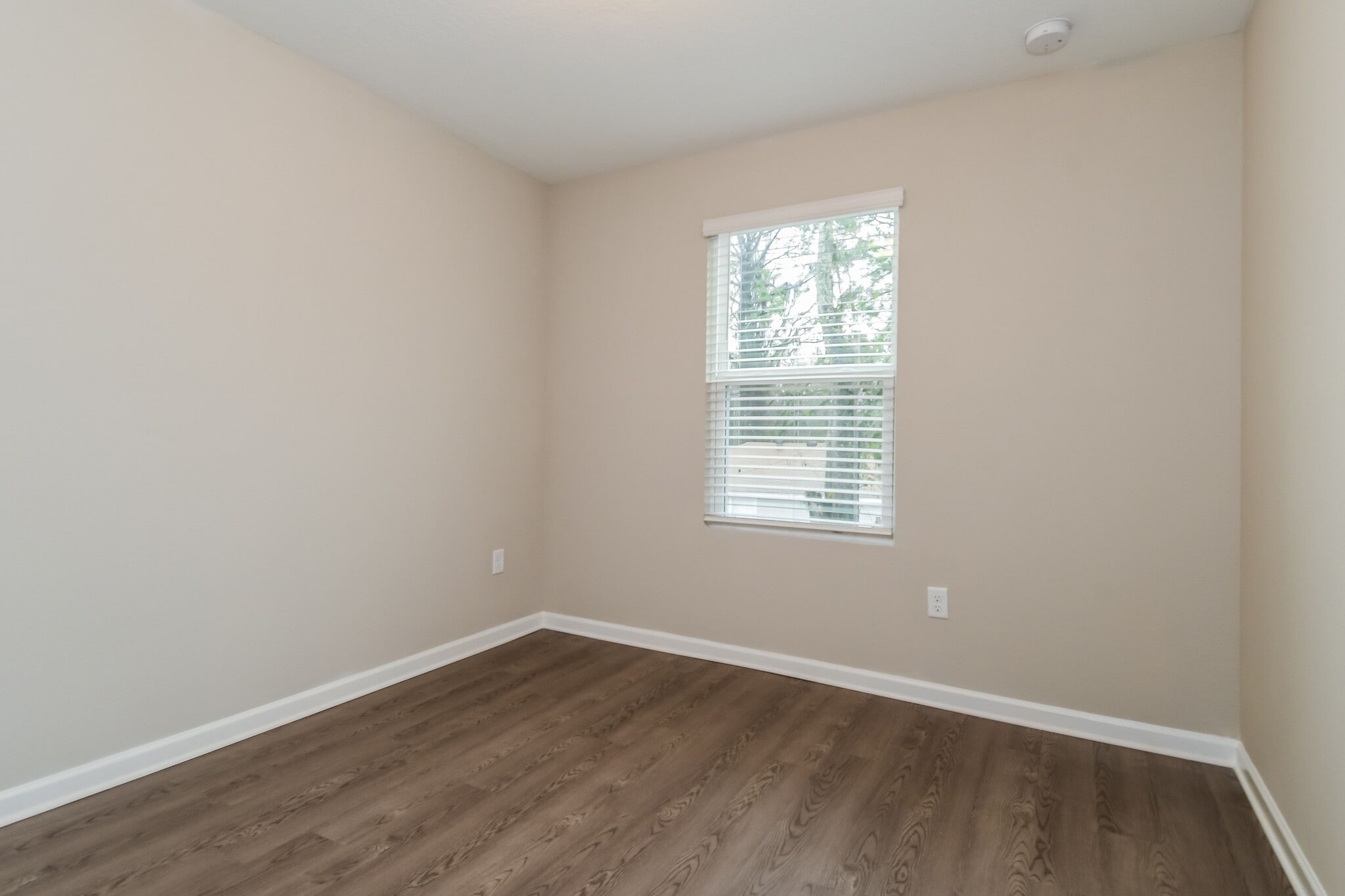 Building Photo - 12706 Camden Rd