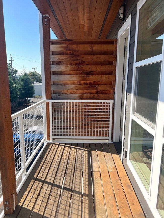 Building Photo - Evergreen Multiplex