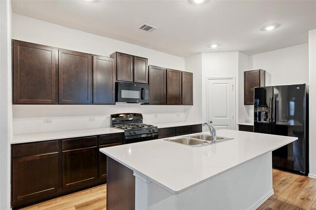 Building Photo - 430 Doherty