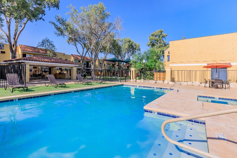 Building Photo - 4250 E 29th St