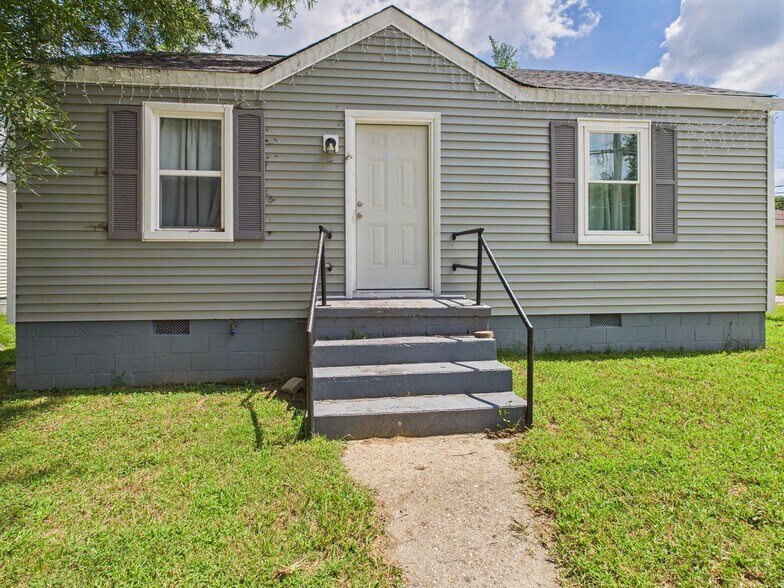 Building Photo - 131 Slagle Ave