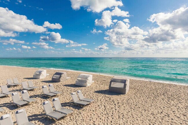 Building Photo - 7144 Byron Ave