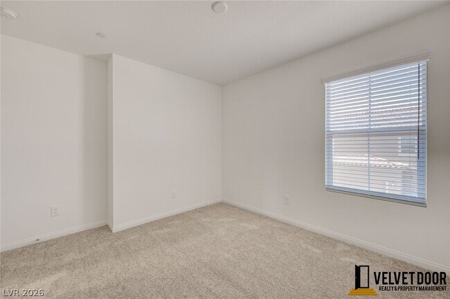 Building Photo - 2725 Luzzi Walk