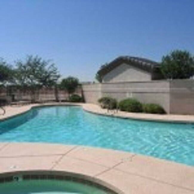 Building Photo - Come Check Out this Wonderful 2 Bedroom 2 ...