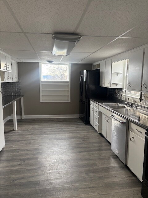 Building Photo - "Charming 4-Bedroom Home on Linglestown Rd – Your Harrisburg Haven Awaits!"