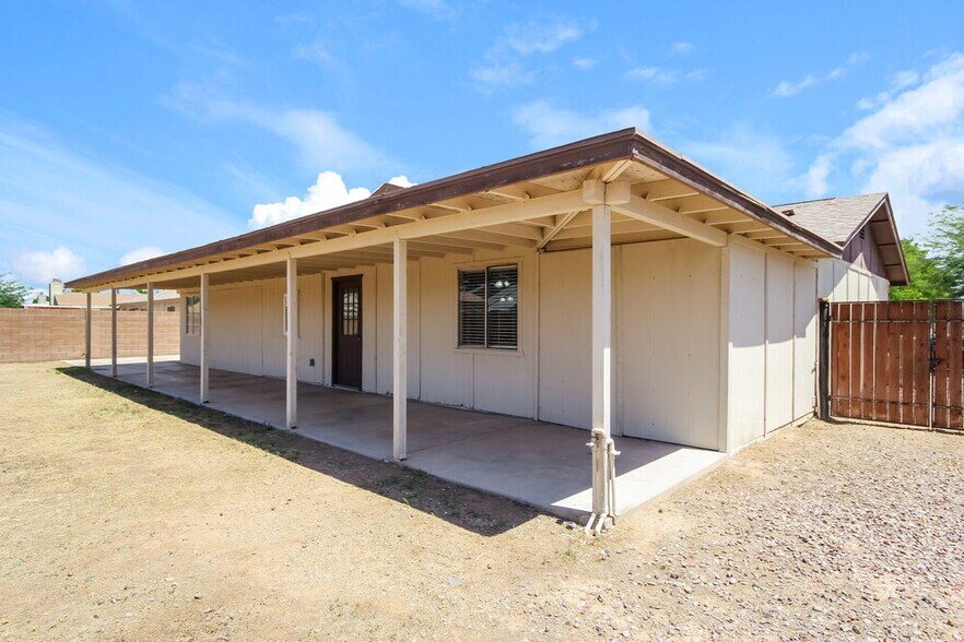 Building Photo - 5620 W Villa Maria Dr