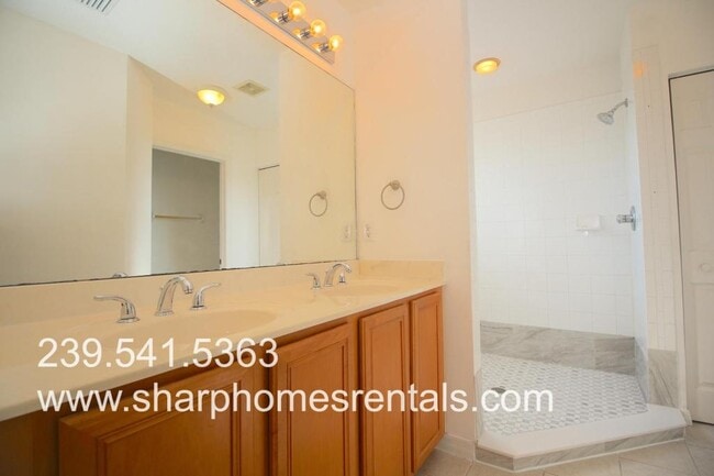 Building Photo - 2420 Laurentina Ln