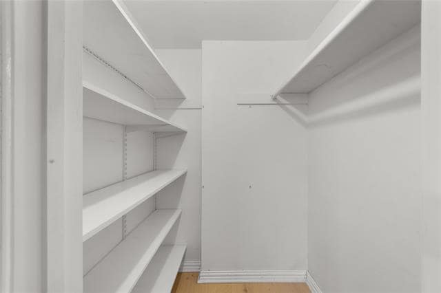 Building Photo - 609 Lake Ridge Dr