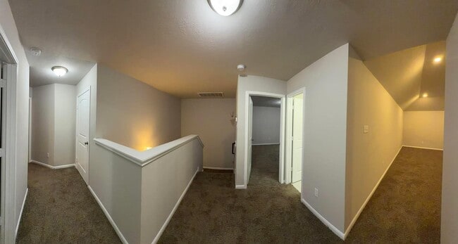 Building Photo - 1841 Basin Trl