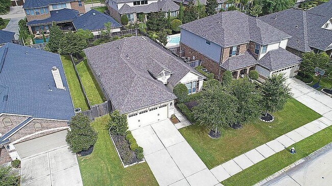 Building Photo - 10011 Terrance Springs Ln