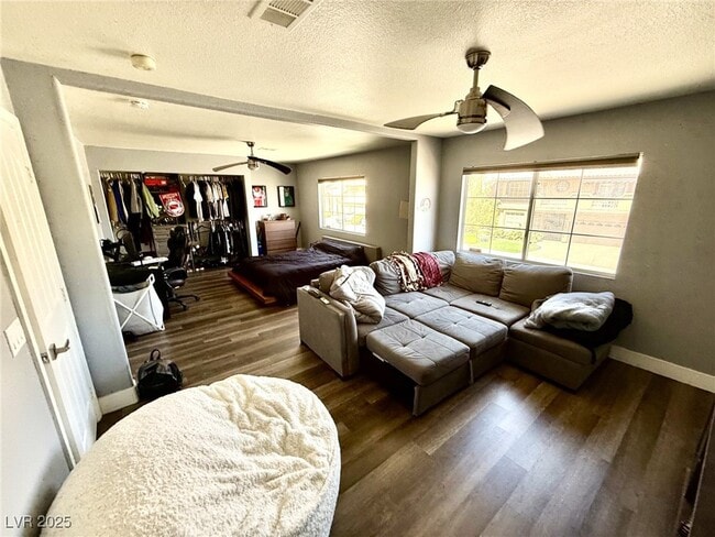 Building Photo - 2433 Antler Point Dr