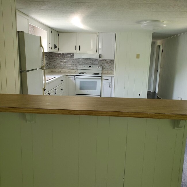 Building Photo - 93 Riley Rd