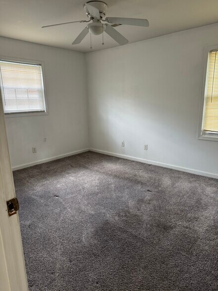 Building Photo - 124 Miley Dr