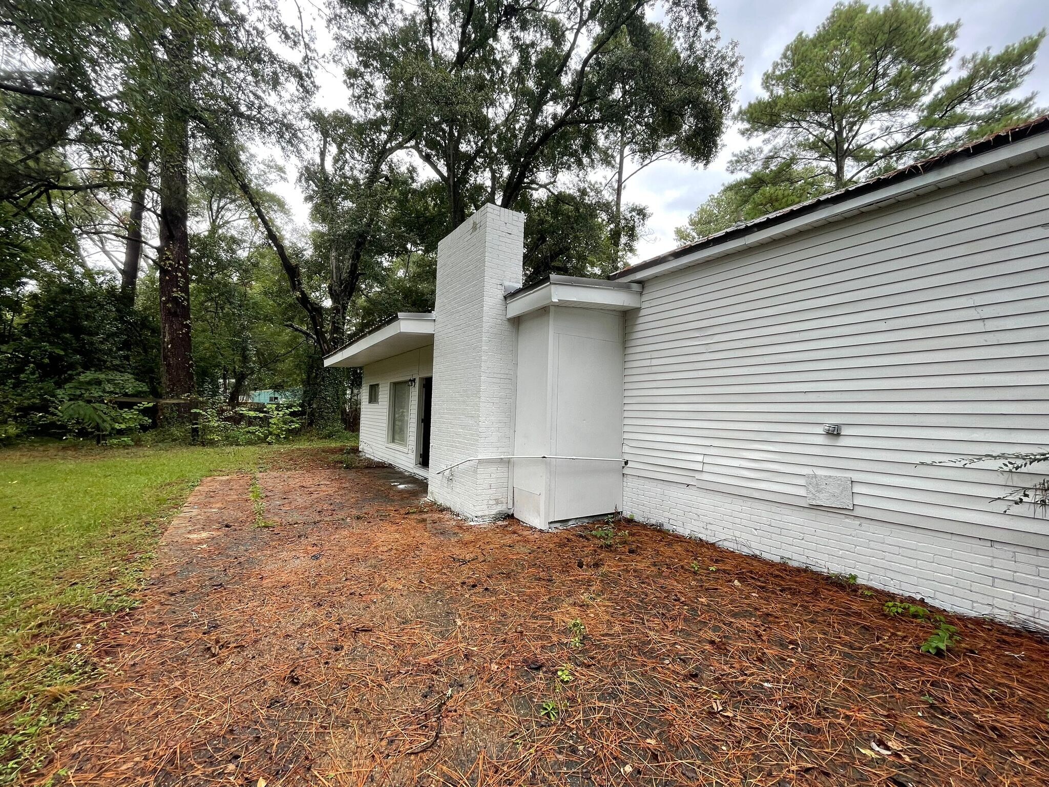 Building Photo - 218 S Park Dr