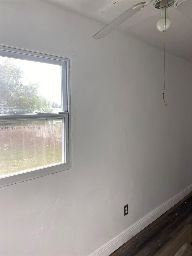 Building Photo - 1742 Ali Baba Ave