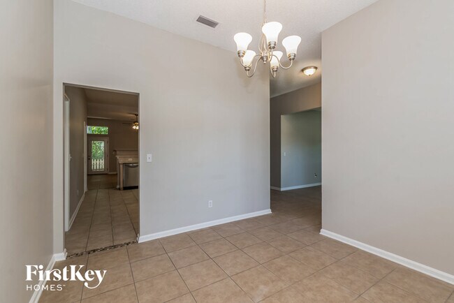 Building Photo - 7444 Lake Plantation Ln