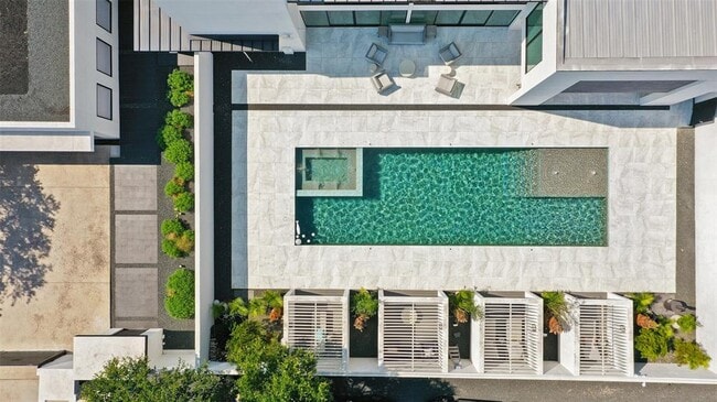 Building Photo - 1501 Ridgecrest Dr