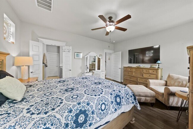 Building Photo - 1738 Rowdy Loop