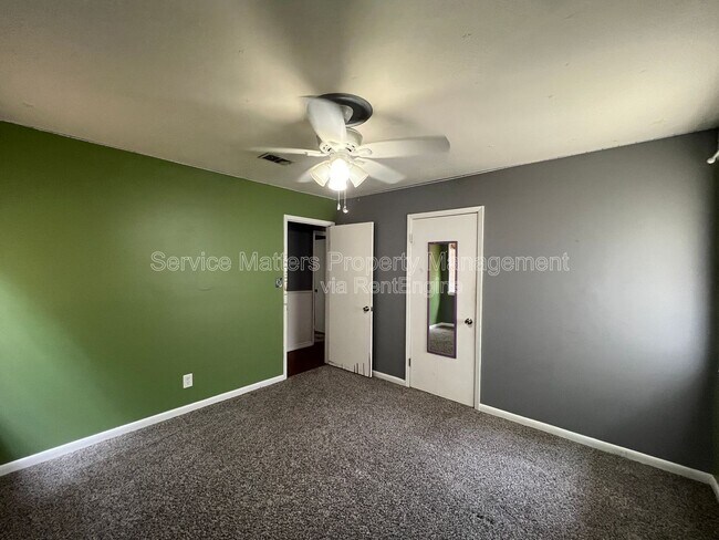 Building Photo - 5432 Homestead Dr