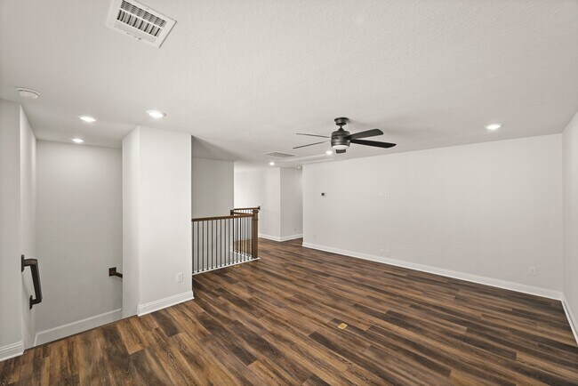 Building Photo - 15703 Monkey Rock Dr