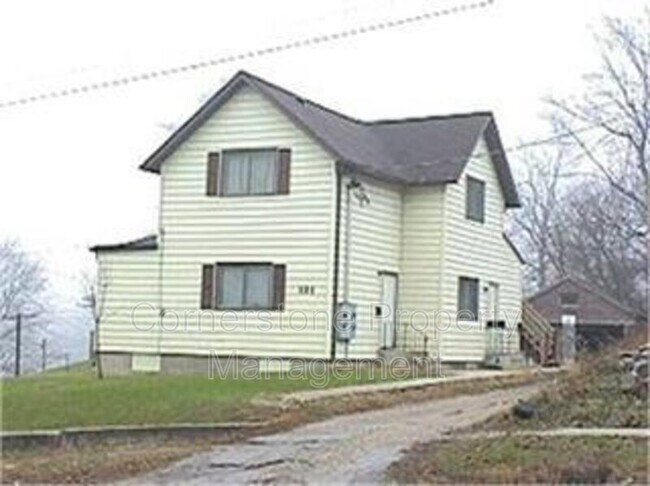 Building Photo - 121 N 3rd St