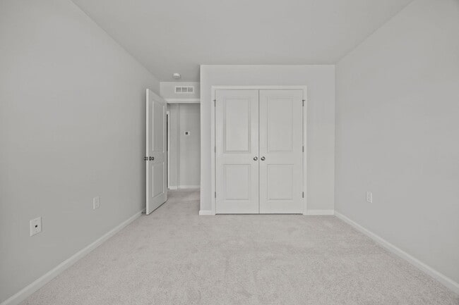 Building Photo - Charming 3 Bedroom Home located in Wake Forest