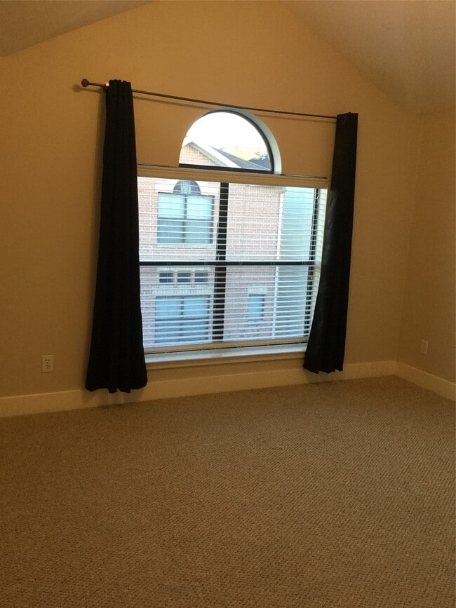 Building Photo - 3501 Link Valley Dr.