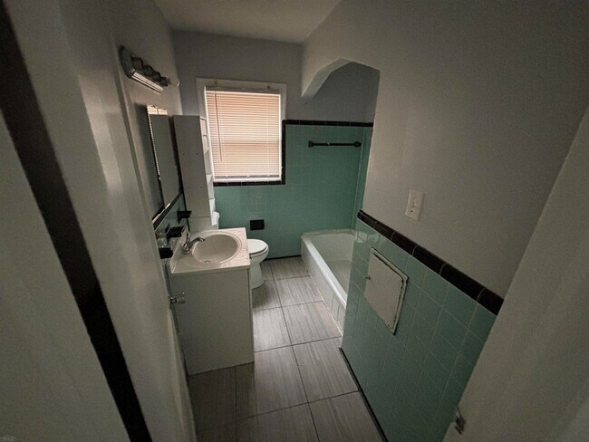 Building Photo - 7795 Heyden