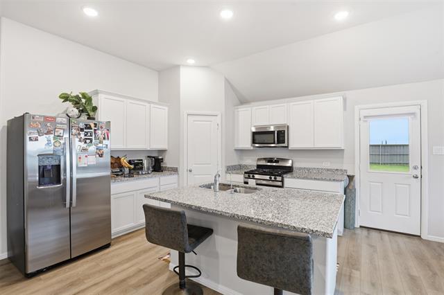 Building Photo - 3313 Redbud Flower Trl