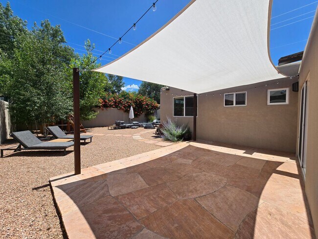 Building Photo - 127 Sereno Dr